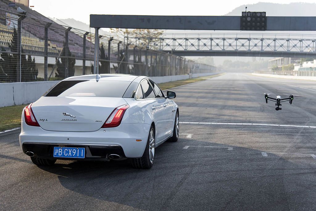 2-Jaguar-XJ-Drone