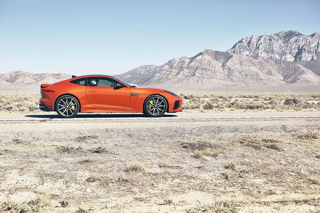 5-JAGUAR-F-TYPE-SVR