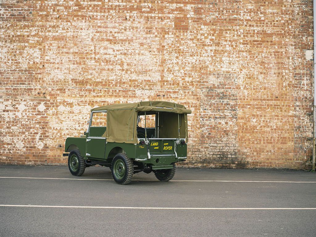 5-Jaguar-Land-Rover-Classic