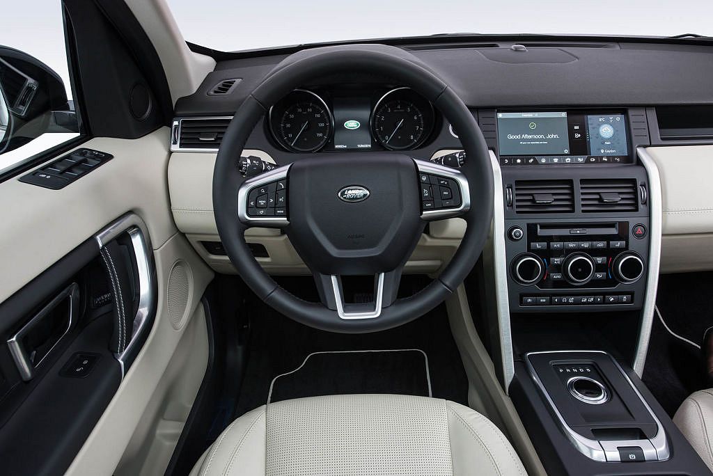 3-Land-Rover-Discovery-Sport