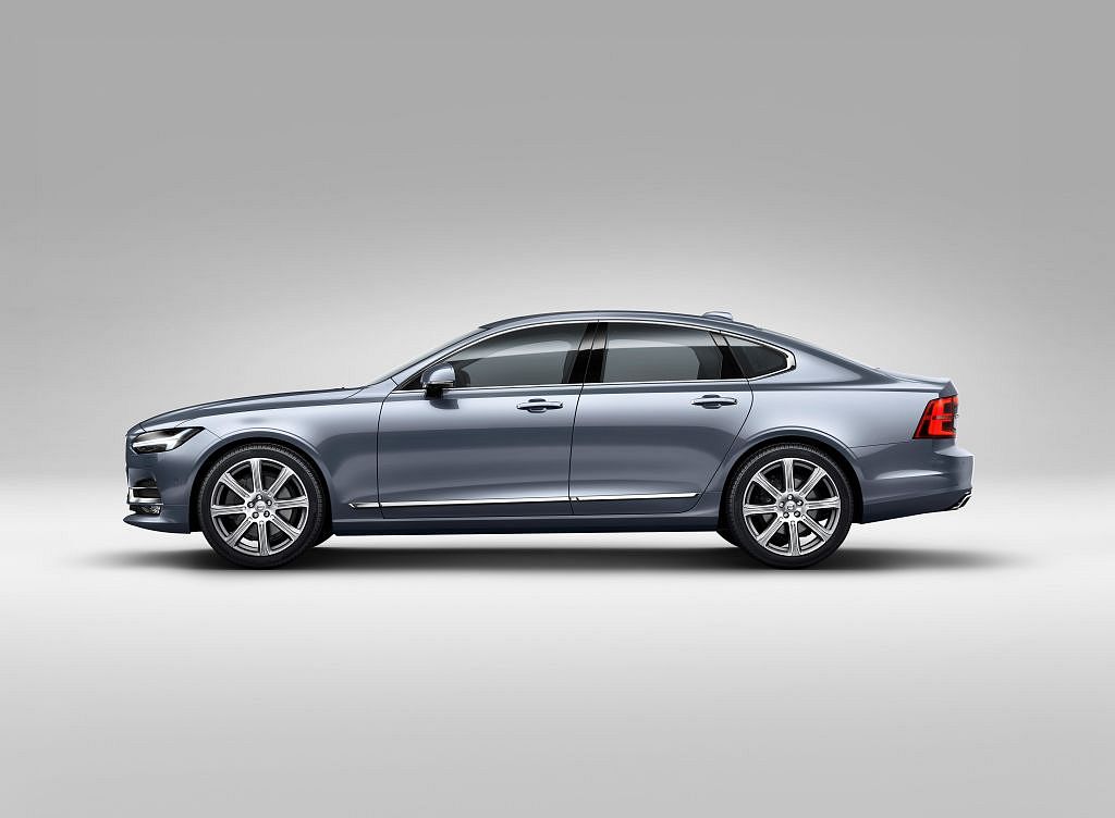 170801_Profile_Volvo_S90_Mussel_Blue