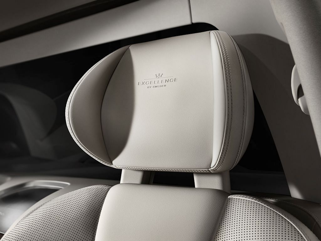 180348_Volvo_XC90_Excellence_interior