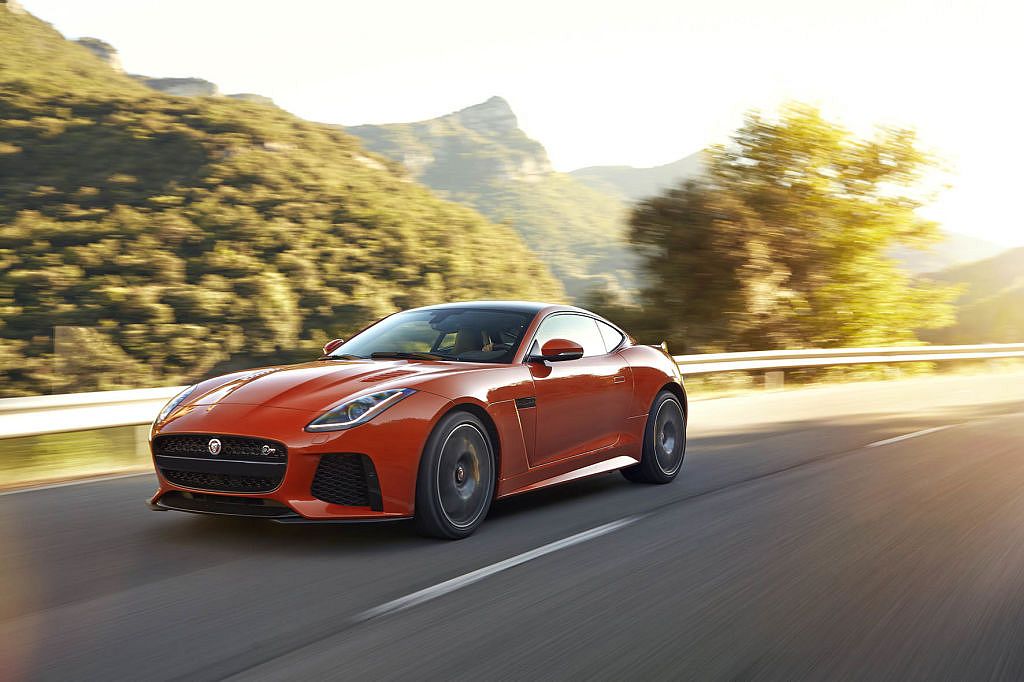 2-JAGUAR-F-TYPE-SVR