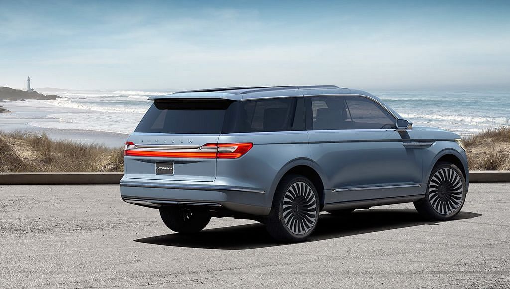 07-lincolnnavigatorconcept_02_hr