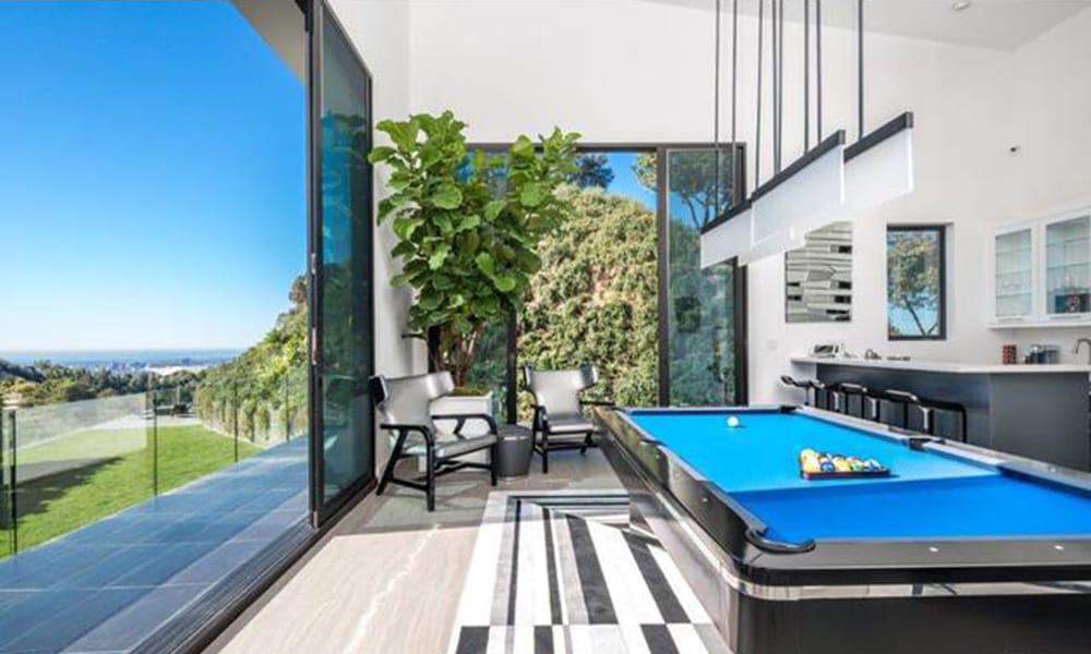 John-Legend-And-Chrissy-Teigen-Beverly-Hills-Real-Estate-Game-Room 16-21-39-316
