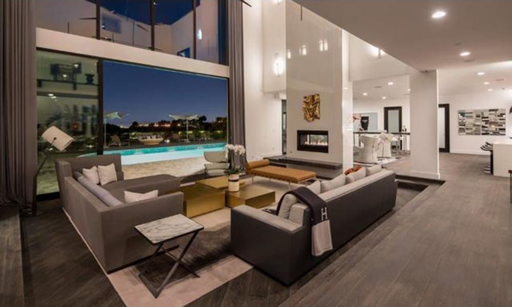 John-Legend-And-Chrissy-Teigen-Beverly-Hills-Real-Estate-Living-Room 16-21-39-870