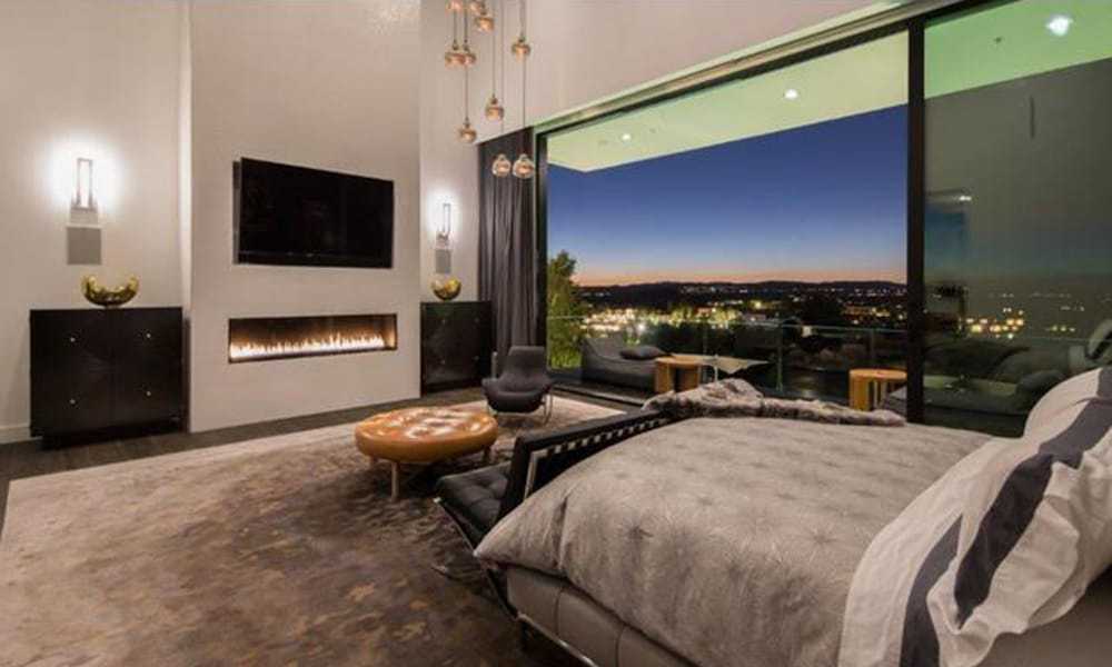 John-Legend-And-Chrissy-Teigen-Beverly-Hills-Real-Estate-Master-Bedroom-3 16-21-40-681