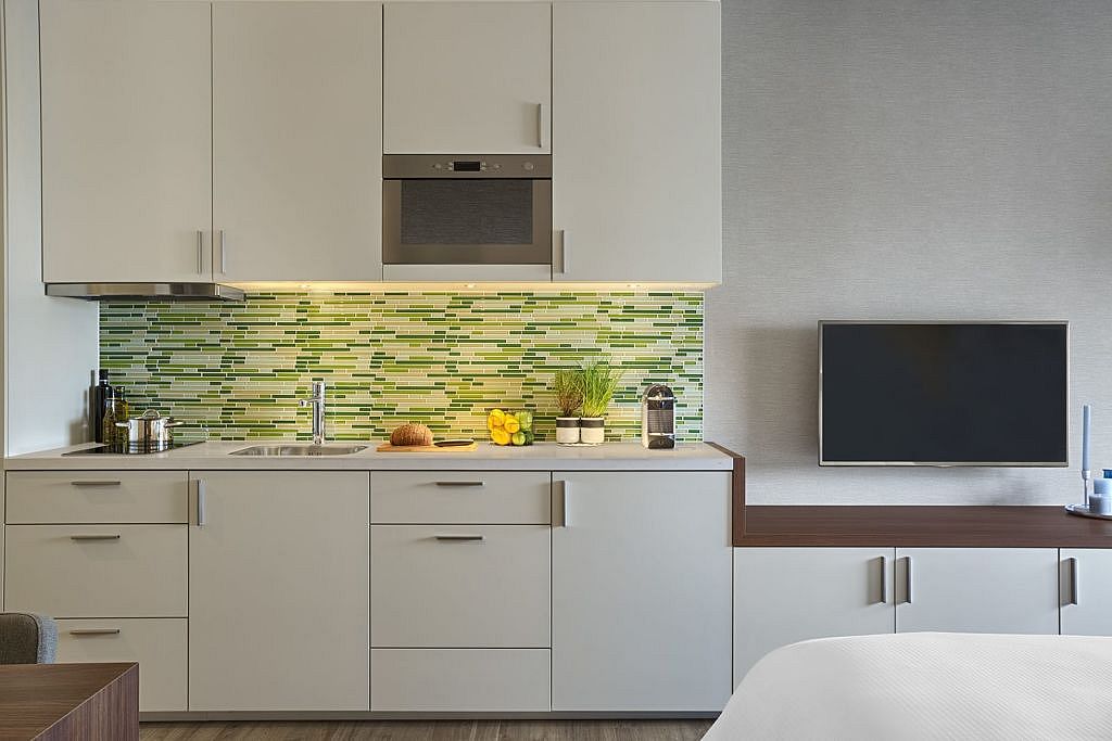 Studio – Fully Equipped Kitchenette