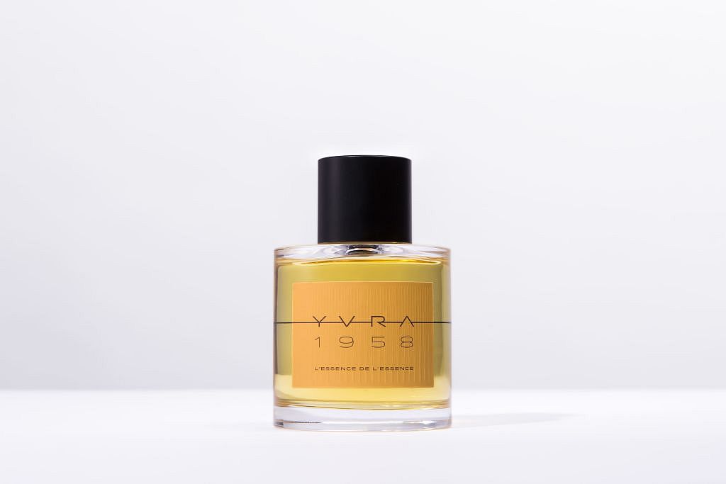 YVRA_1958_bottle_1_highres