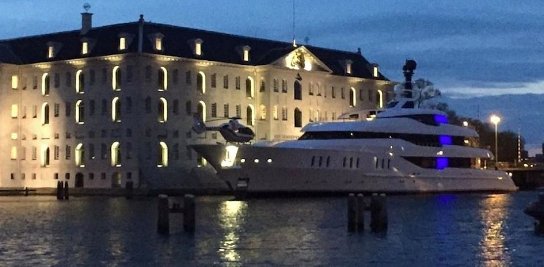scheepvaartmuseum jacht superjacht van 125 miljoen duikt op bij het scheepvaartmuseum jacht superjacht van 125 miljoen duikt op bij het