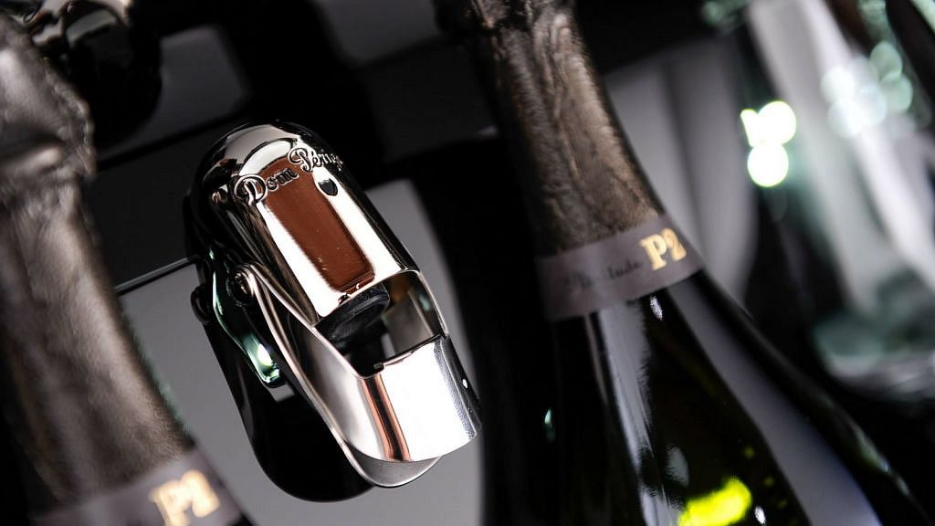 Aston-Martin-Rapide-S-Dom-Perignon-12