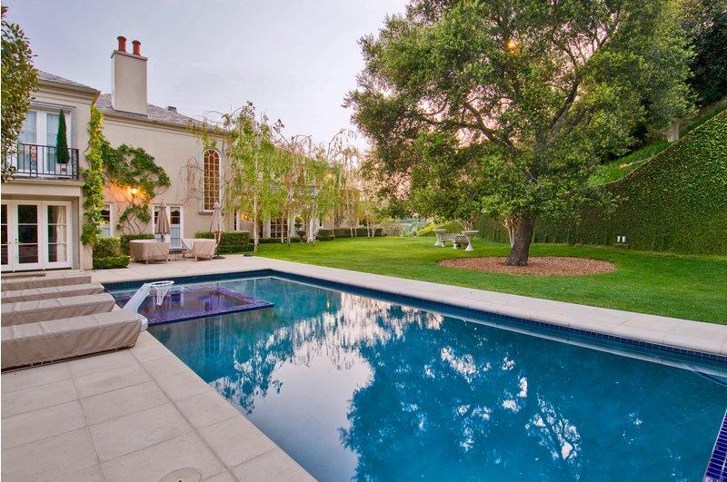 de bel air mcmansion Elon Musk Tesla Pure Luxe