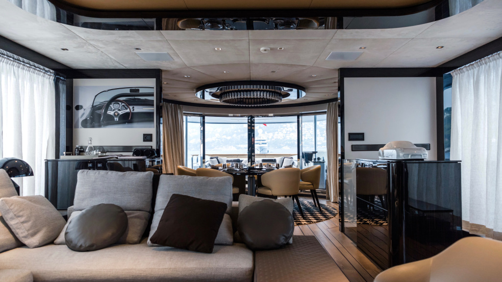 dynamiq porsche gtt 115 hybride superjacht Pure Luxe
