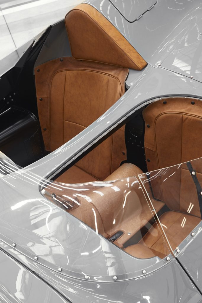 jaguar d-type land rover le mans Pure Luxe