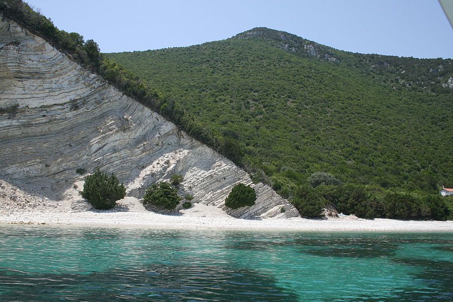 prive eiland kopen vladi private islands makelaar Pure Luxe