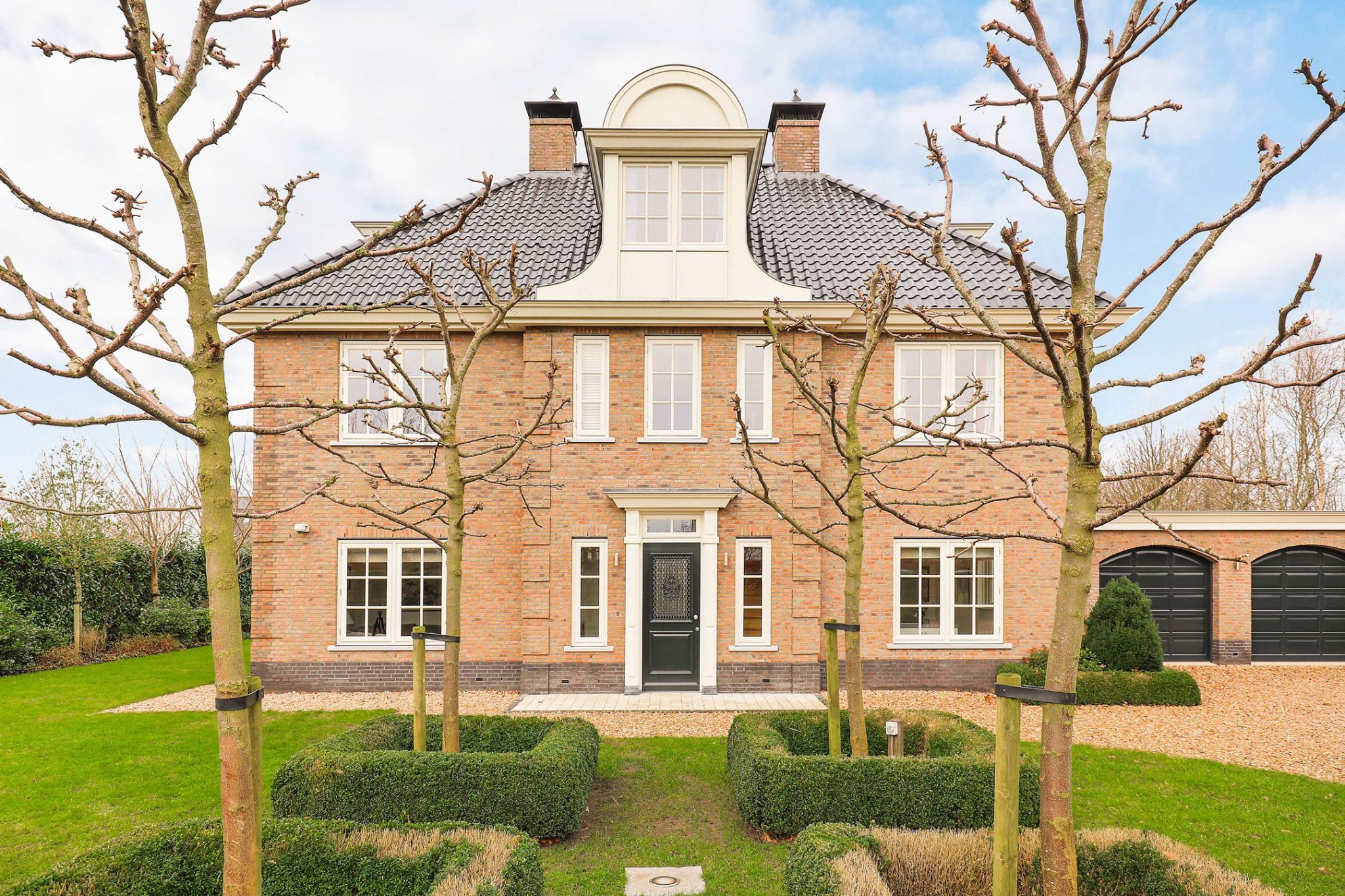 villa almere huis te koop funda Pure Luxe Pure Luxe