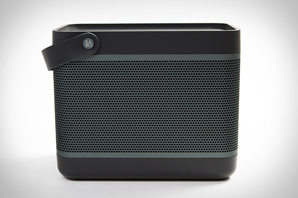 Bang & Olufsen Beoplay Beolit 17 bluetooth speaker Pure Luxe