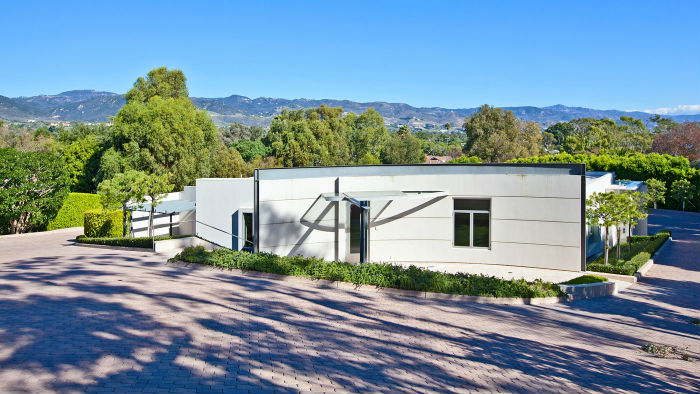 automuseum malibu californië steve goldman porsche ferrari pagani mclaren Pure Luxe
