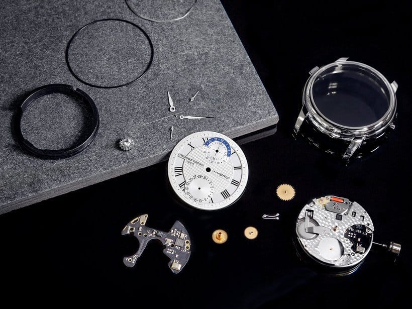 frederique constant hybrid watch horloge smartwatch mechanisch horlogerie Pure Luxe