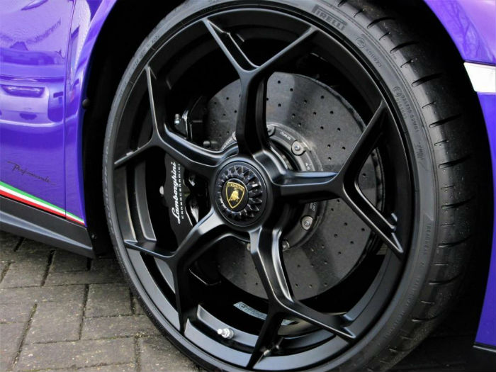 marktplaats lamborghini huracán performante TOP auto's Gelderland Pure Luxe