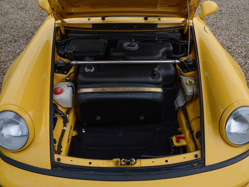 porsche 911 964 RS 3.8 Gallery Aaldering Brummen Pure Luxe