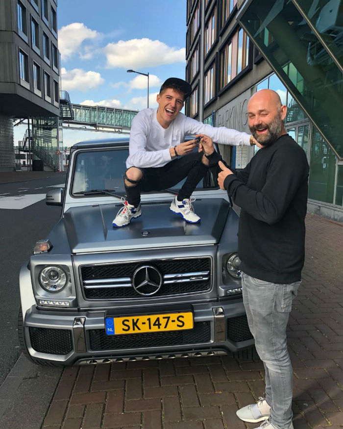 lil kleine auto mercedes-benz g-klasse g63 amg carlink Pure Luxe