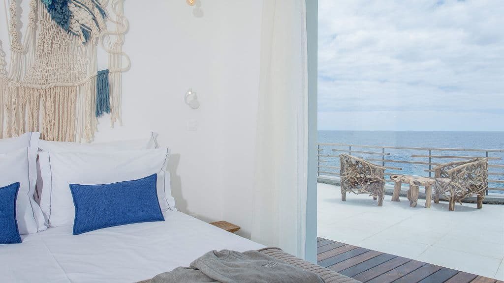 white exclusive villas & suites resort Portugal Azoren Pure Luxe