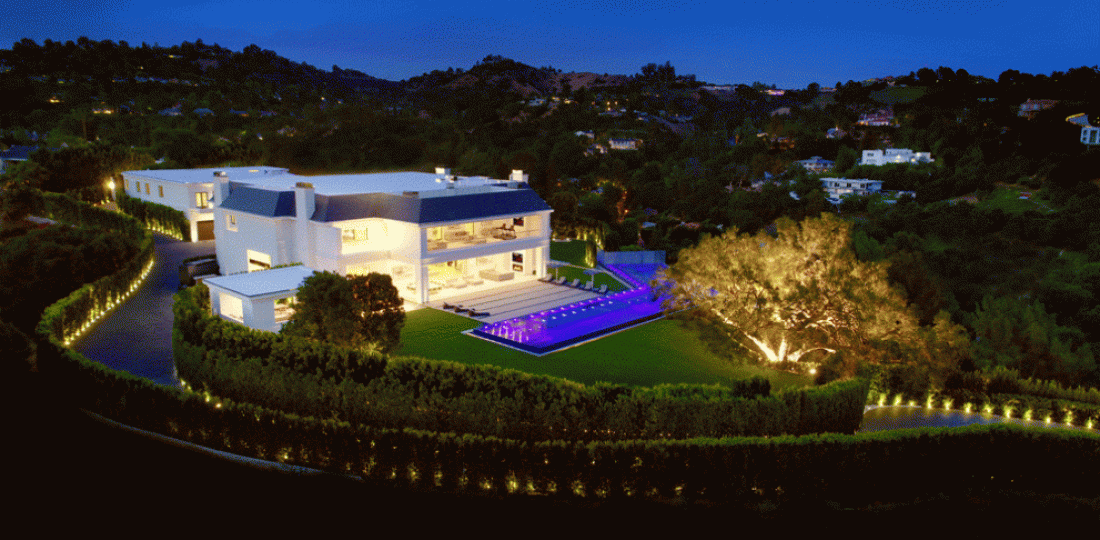 Dit huis in Beverly Hills kost 135.000.000 en overtreft je stoutste dromen Pure Luxe Dit huis in Beverly Hills kost 135.000.000 en overtreft je stoutste dromen Pure Luxe