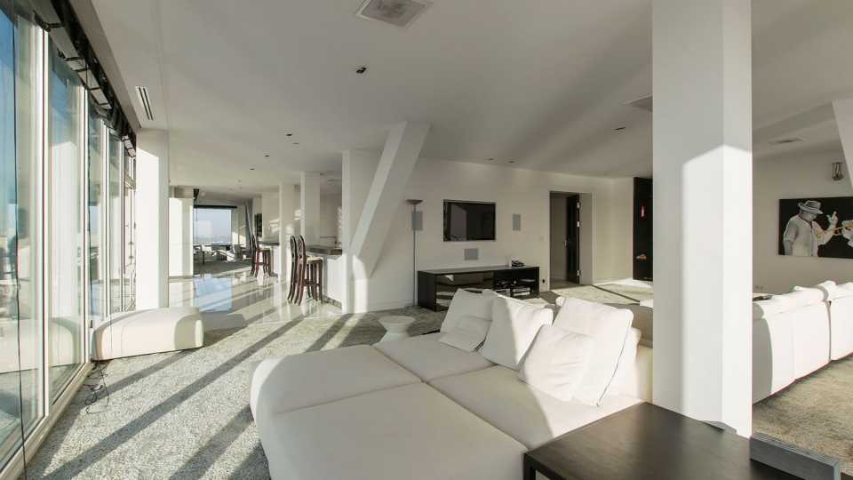 penthouse memphis depay rotterdam montivideo complex Pure Luxe