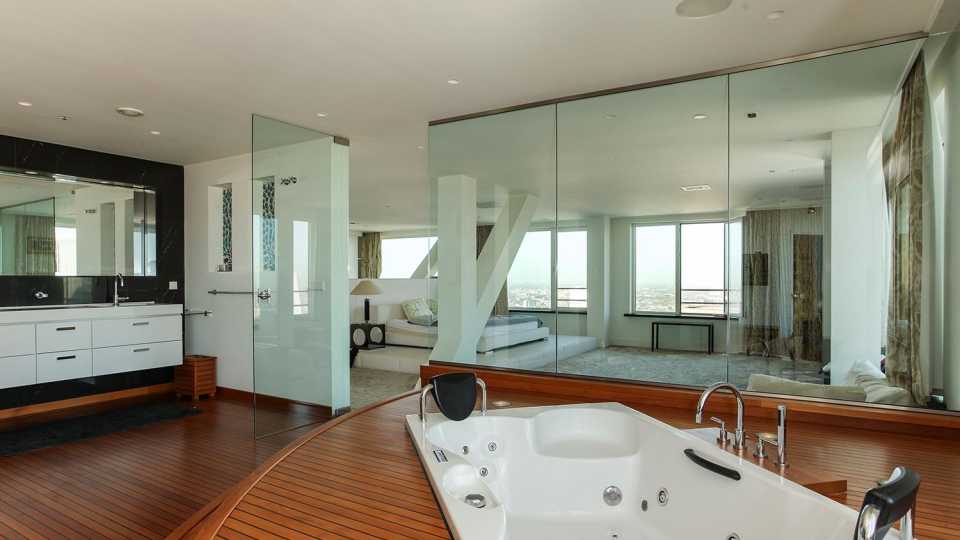 penthouse memphis depay rotterdam montivideo complex Pure Luxe