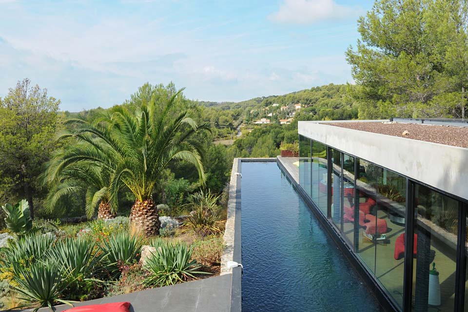 villa on the rocks bandol frankrijk airbnb Pure Luxe