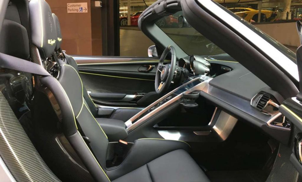 porsche 918 spyder hybride hypercar Pure Luxe