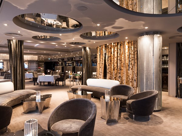 hotel okura ciel blue restaurant Pure Luxe