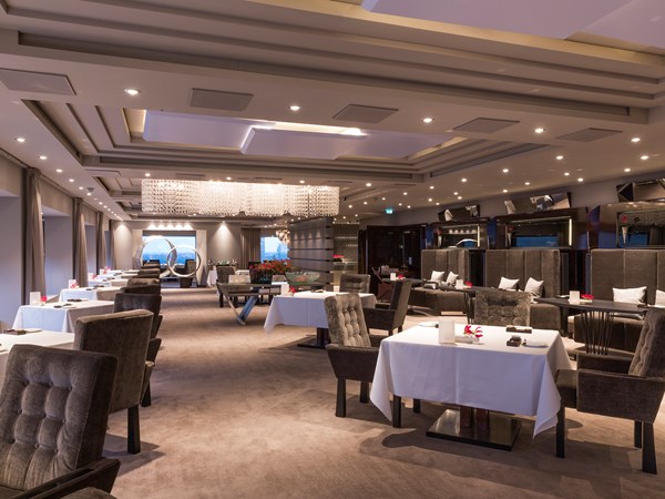 hotel okura ciel blue restaurant Pure Luxe