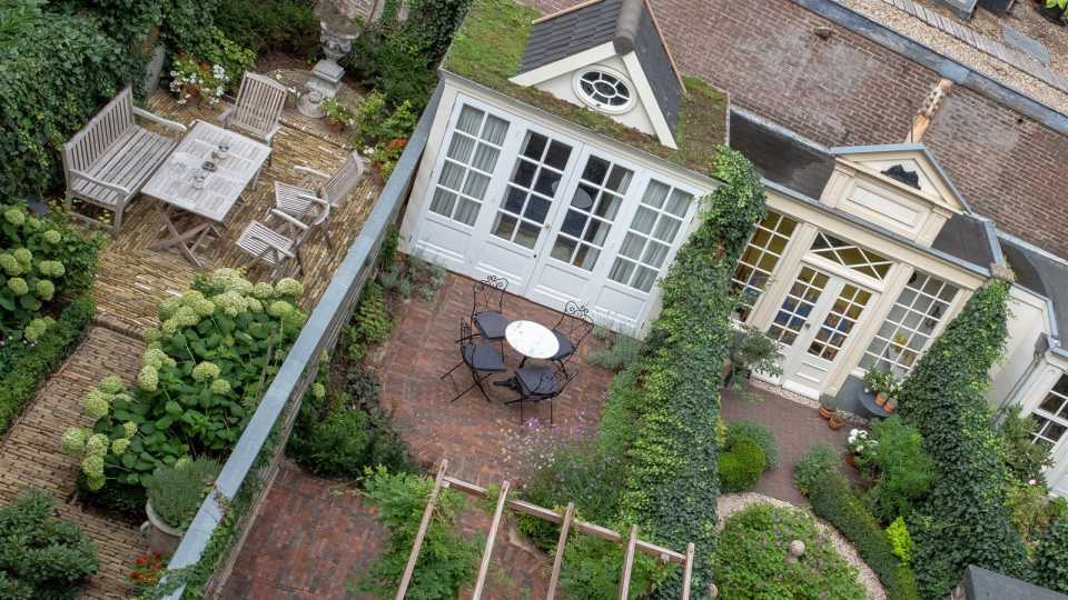 jeroen van koningsbrugge acteur grachtenpand verkoop Pure Luxe