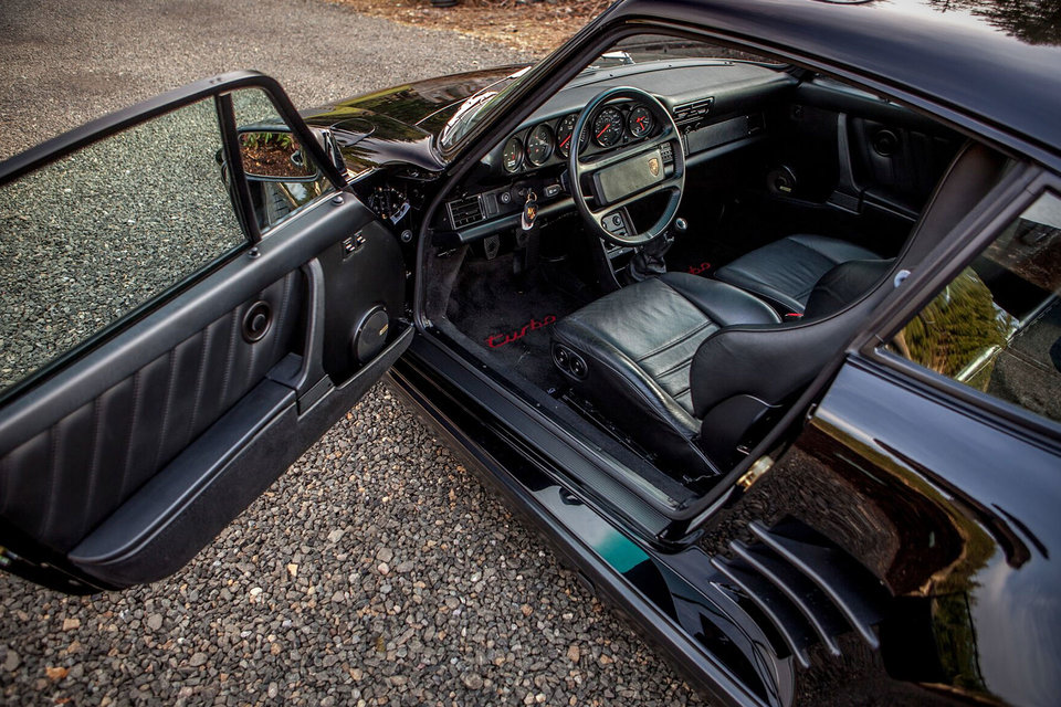 Porsche 930 PURE LUXE