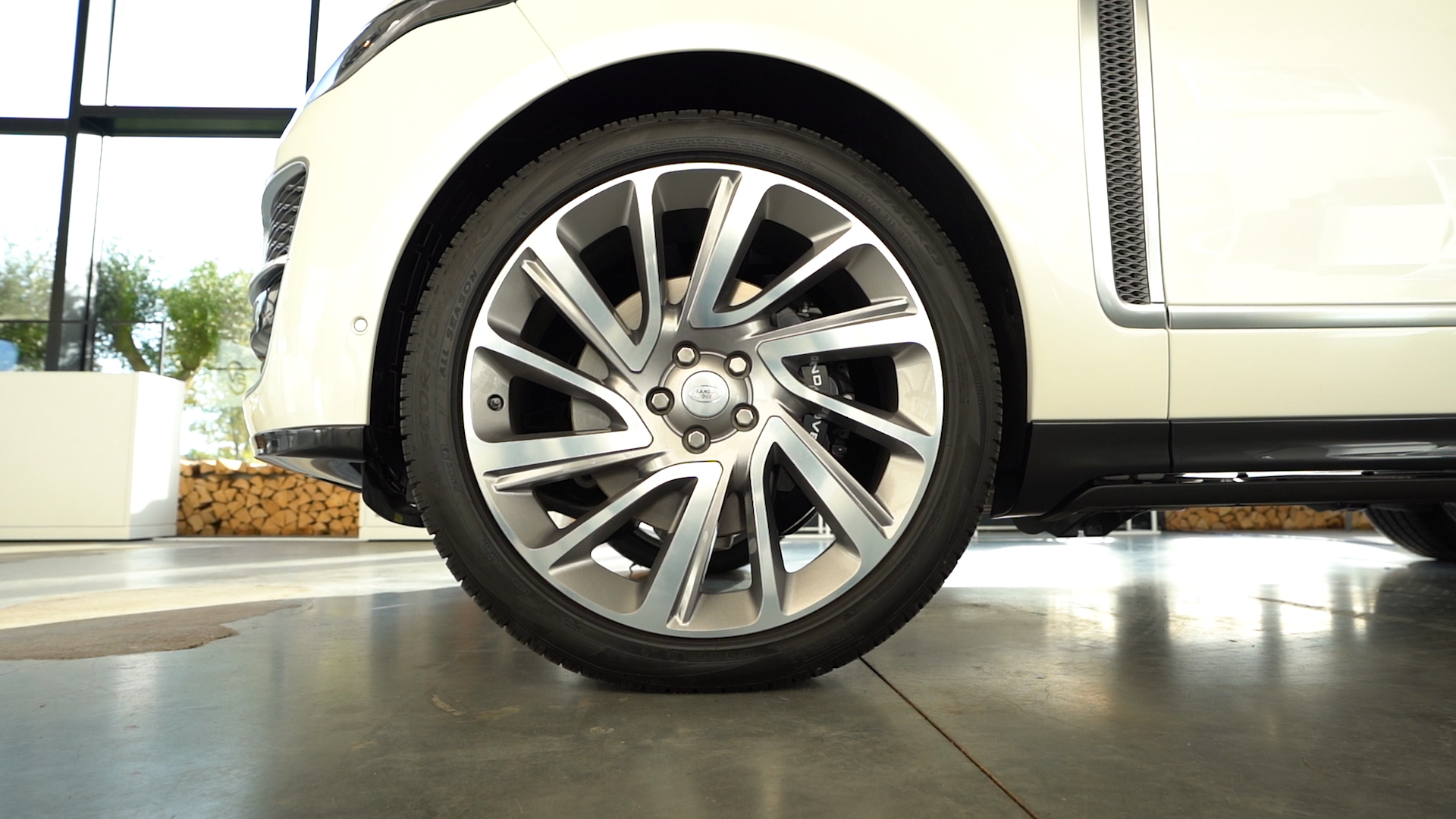 Range Rover SV Coupé Land Rover Jaguar Pure Luxe