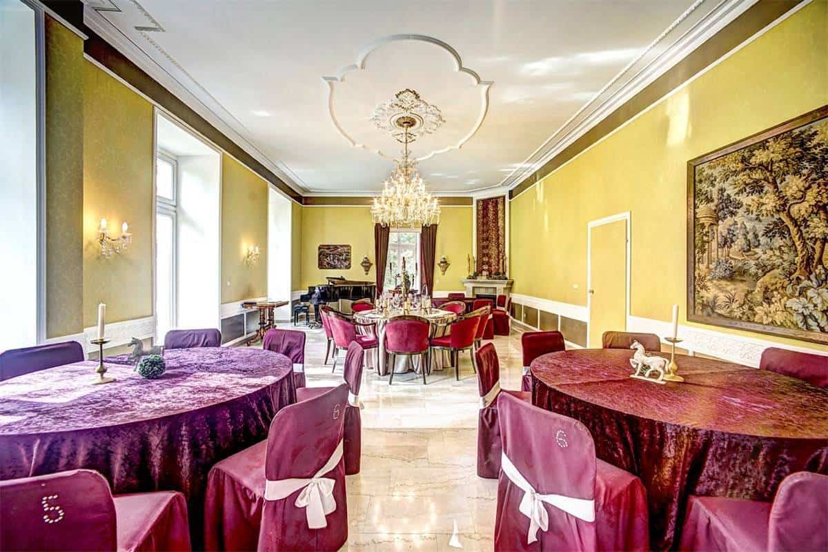 Mozart's Last Castle Pure Luxe