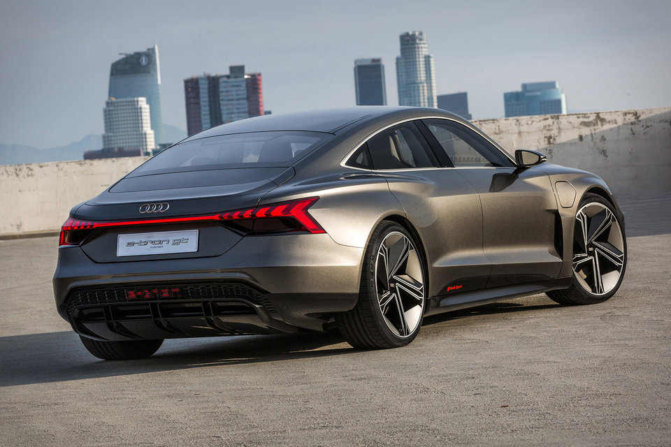 Audi E-tron GT Concept Pure Luxe