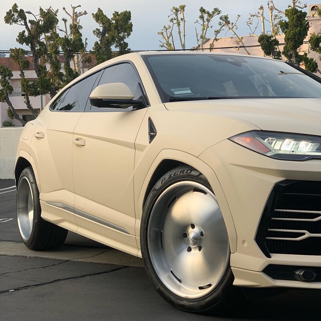kanye west lamborghini urus Pure Luxe