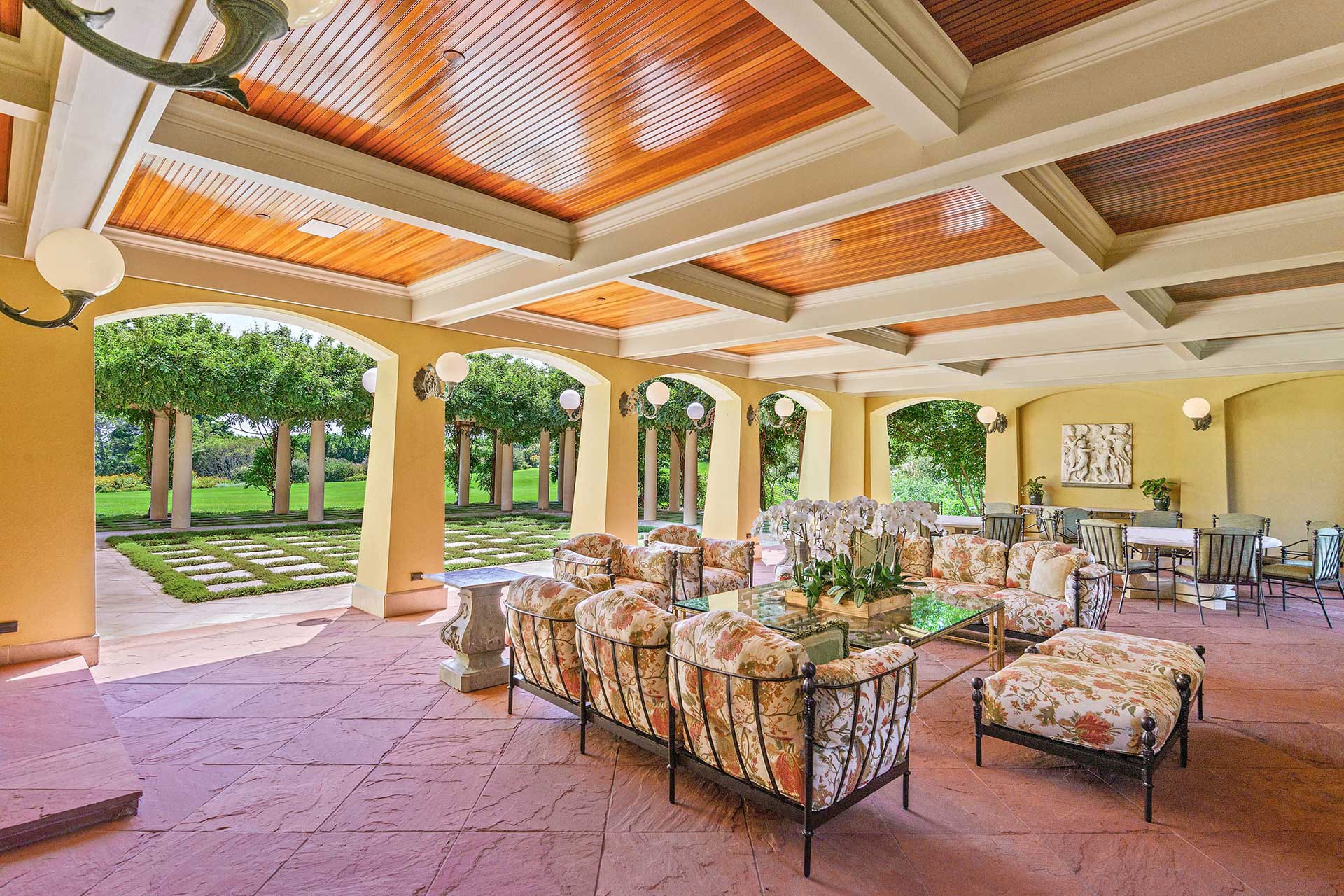 three ponds farm bridgehampton north Pure Luxe