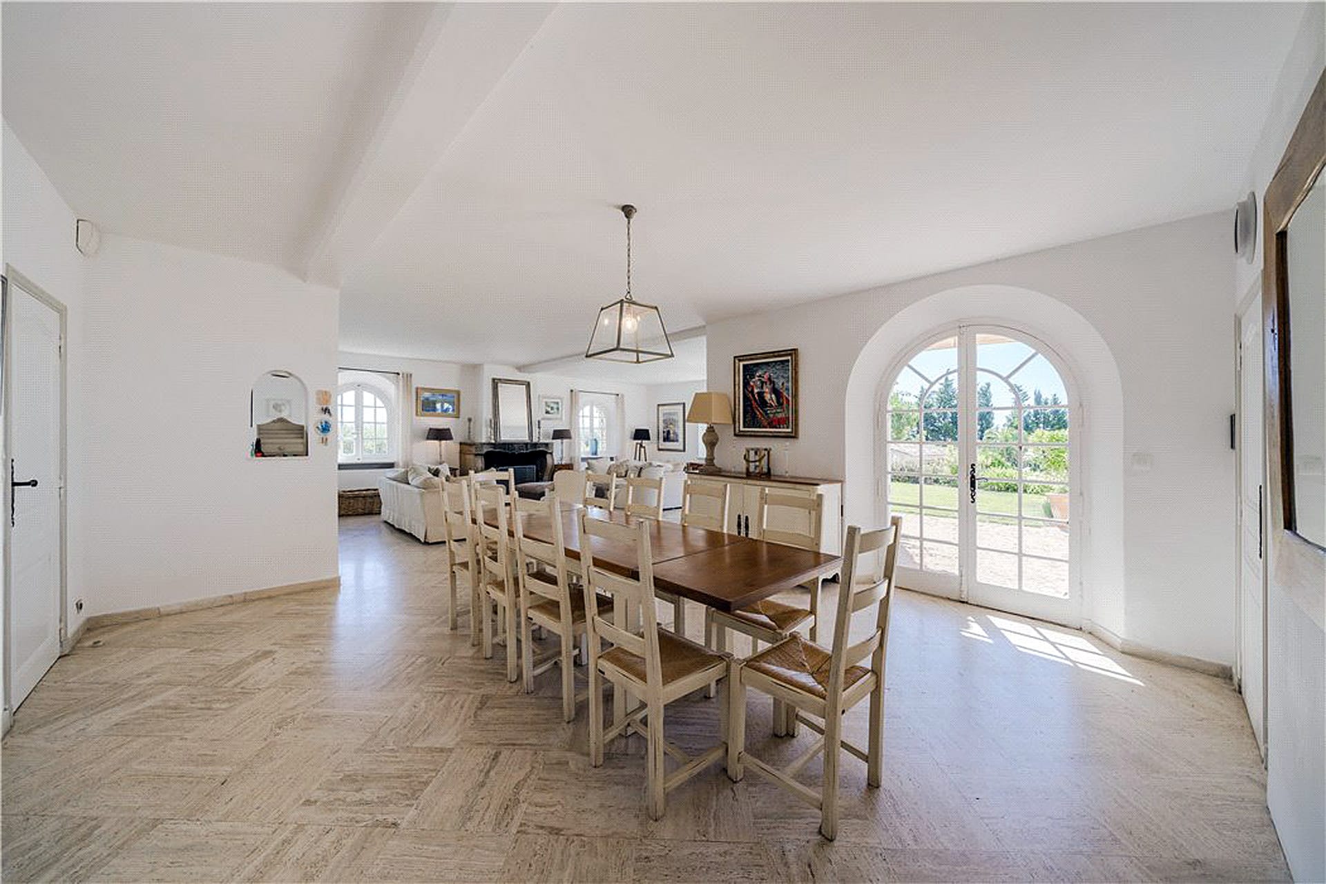 chateauneuf de grasse villa frankrijk côte d'azur knight frank Pure Luxe