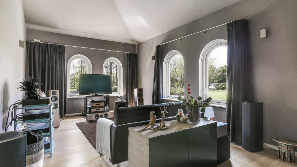 rapper boef soufiane boussaadi droomhuis almere Pure Luxe