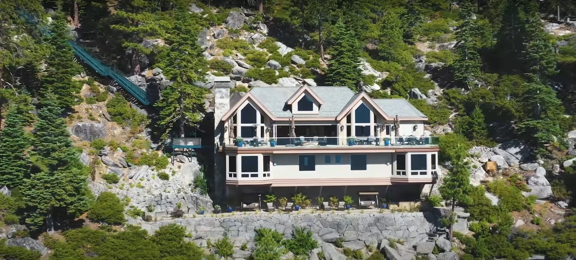 mansion
