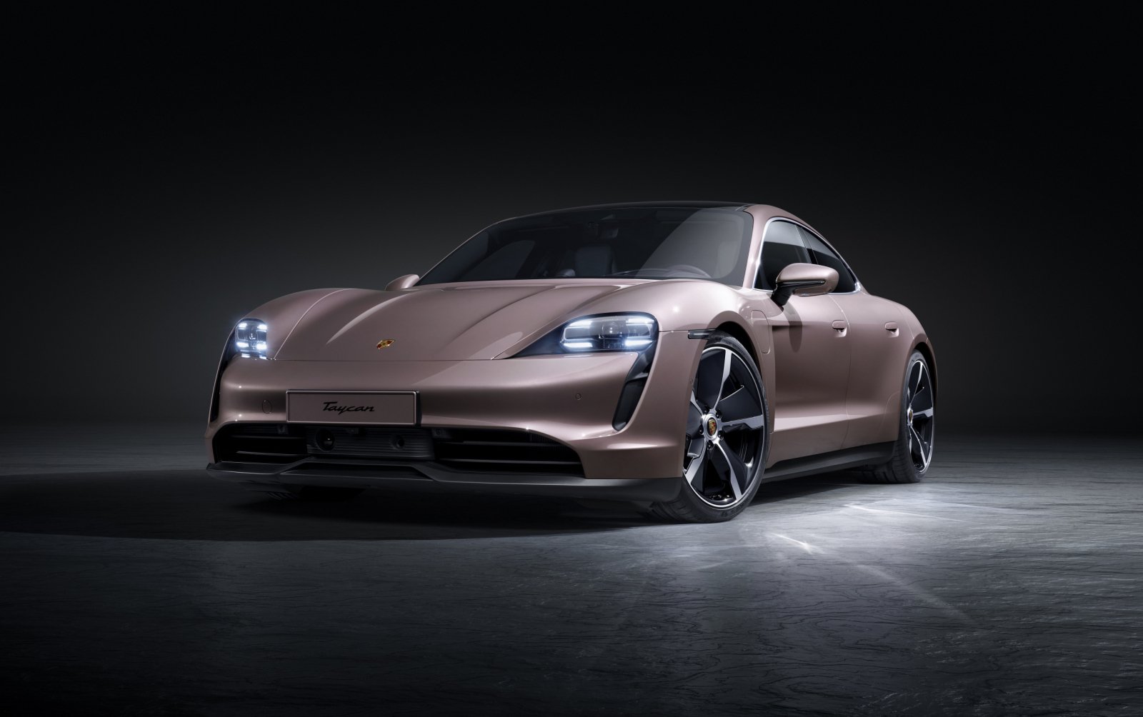 Porsche-Taycan-2