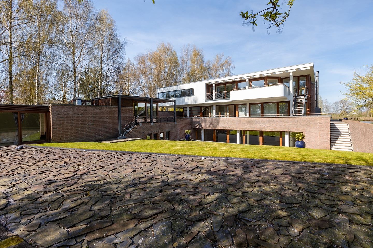 villa