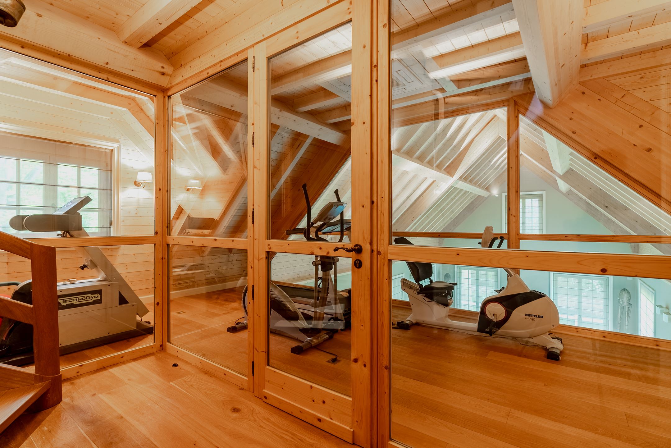 houten fitnessruimte