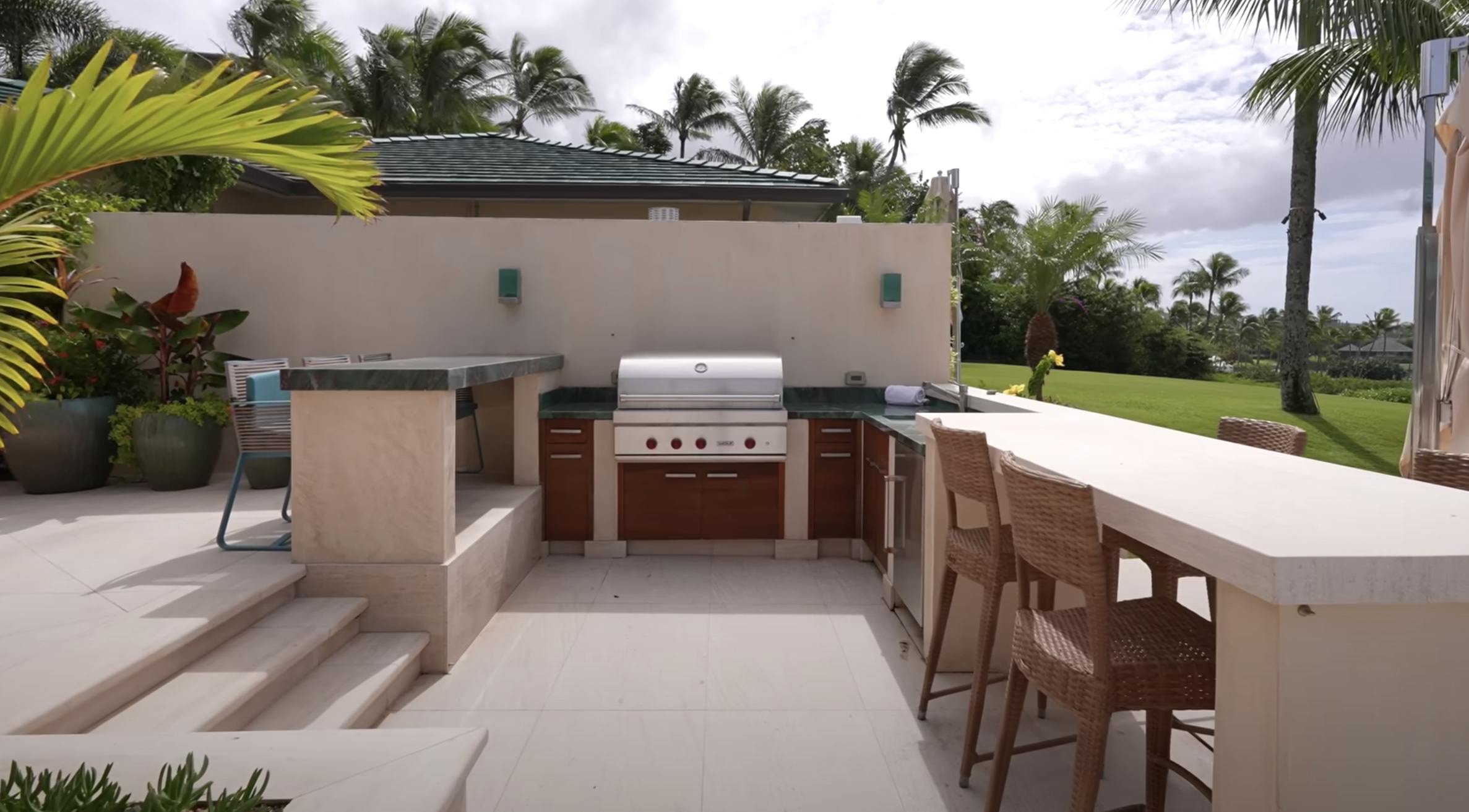 Buitenkeuken Villa Hawaii