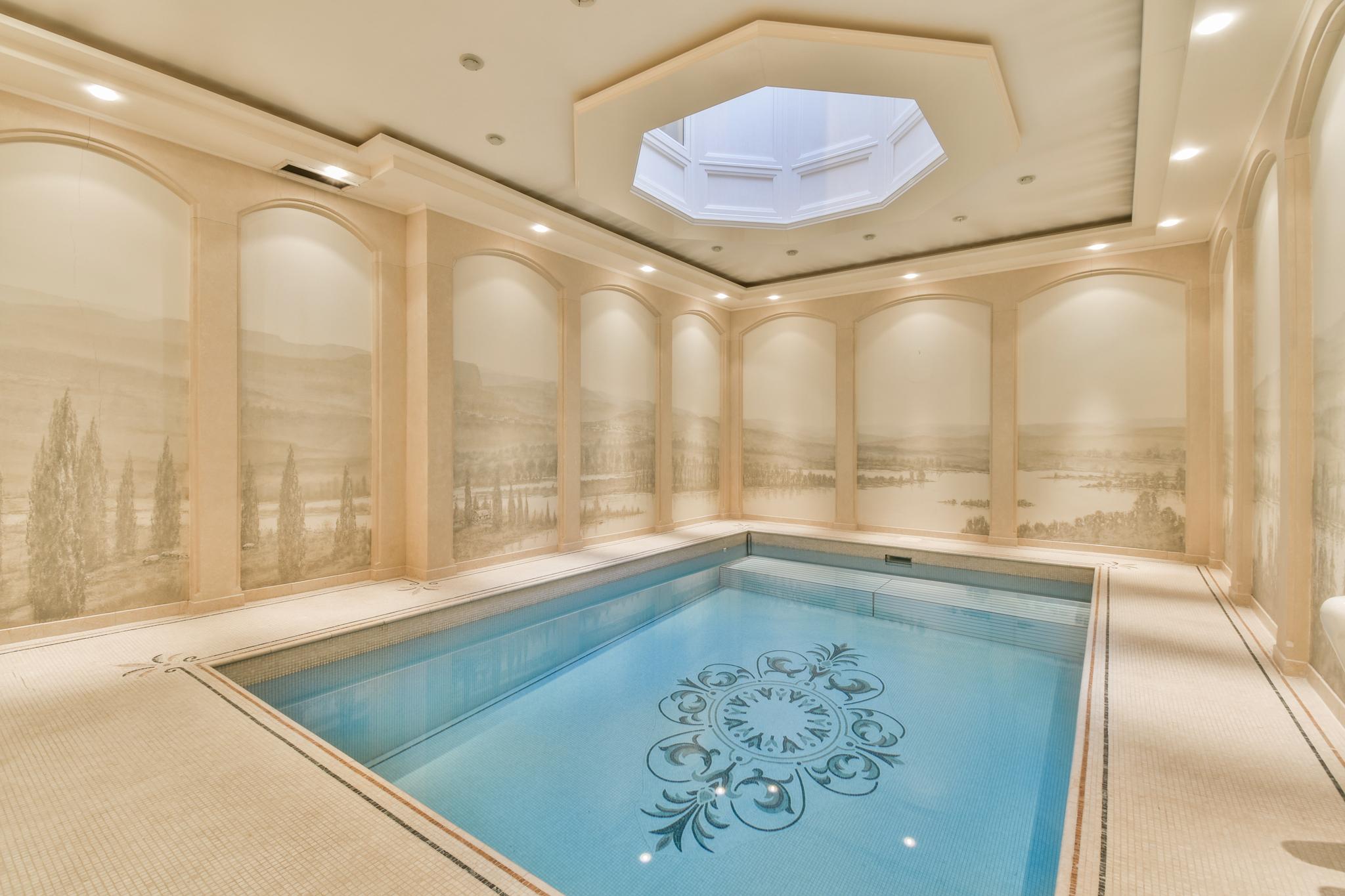 zwembad grachtenpand