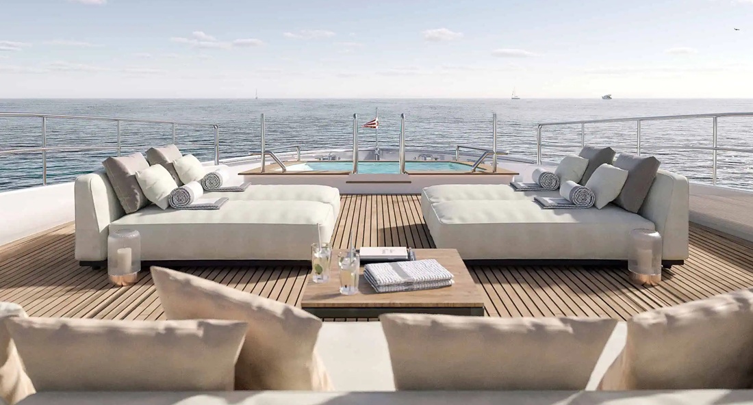 Het luxueuze dek van 'Juno's 7'.